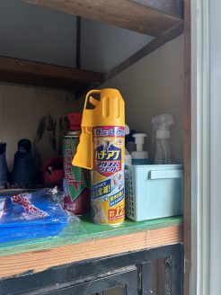 蜂用スプレー