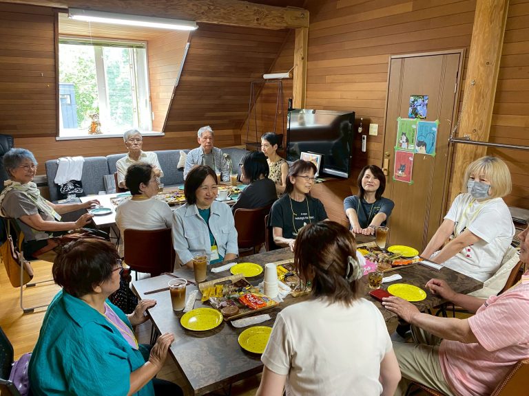 保護猫の預かりさんたちの茶話会