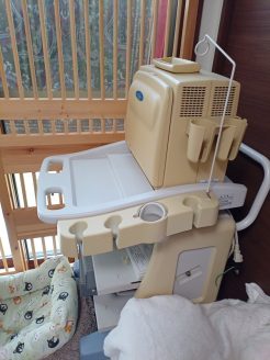 動物保護団体ねこひげで往診獣医師が利用するエコー機